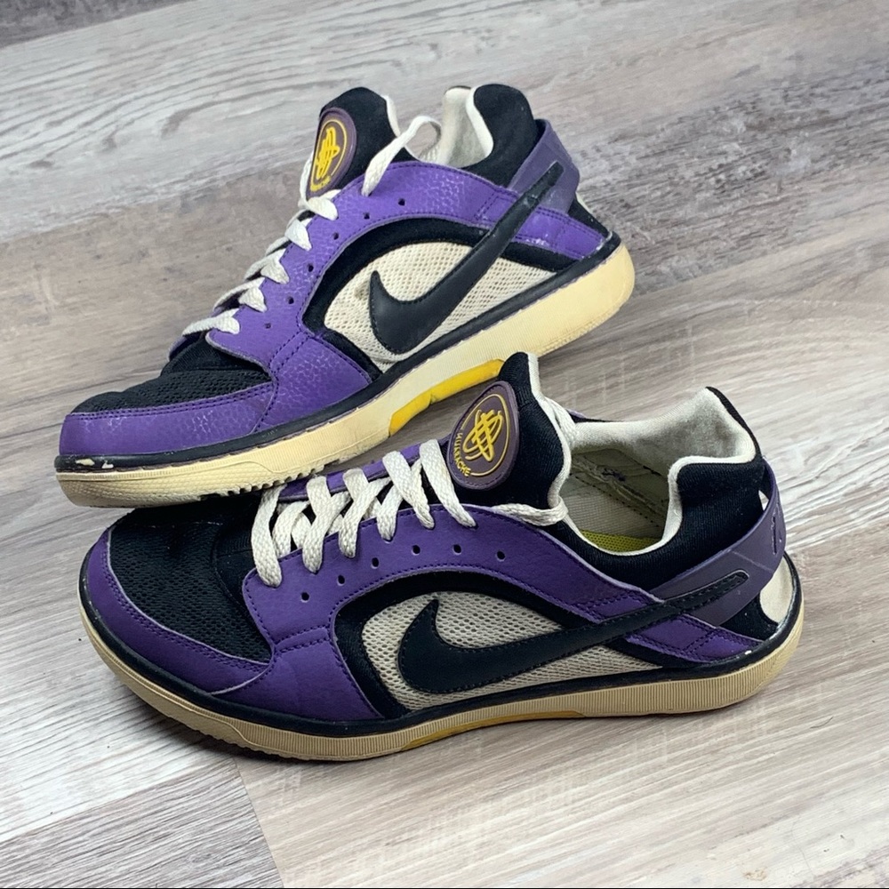 Nike Purple and Black Women's Sneakers